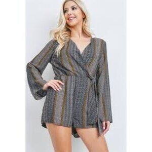 Peach Love Women’s Long Sleeve Romper Multicolor Size M Boho Floral One Piece